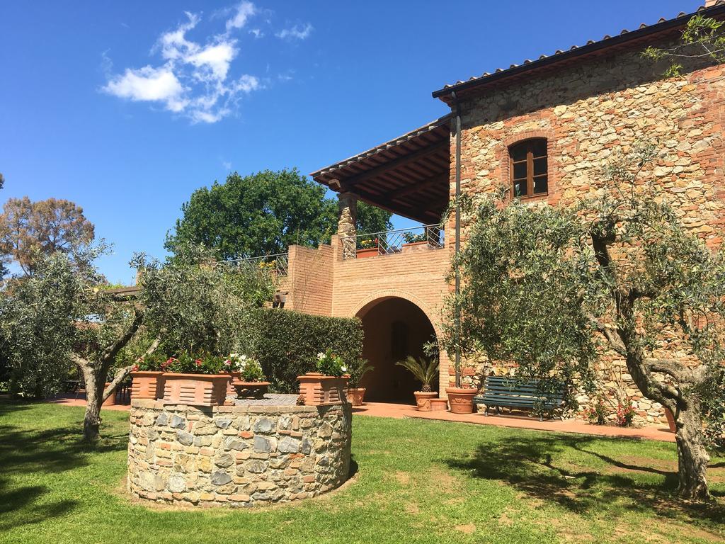 Gasthaus Fattoria Cirene Follonica Exterior foto